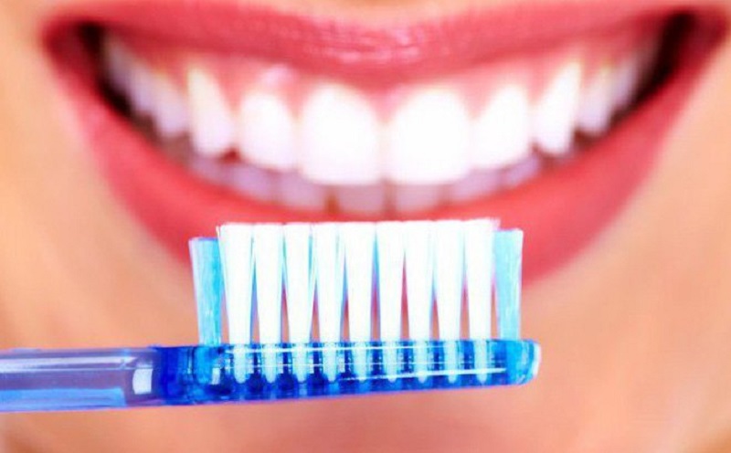 Đánh răng là cách vệ sinh răng để phòng ngừa sâu răng