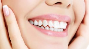 Trồng răng sứ vĩnh viễn là giải pháp tối ưu dành cho các bệnh nhân không may bị gãy răng, mất răng